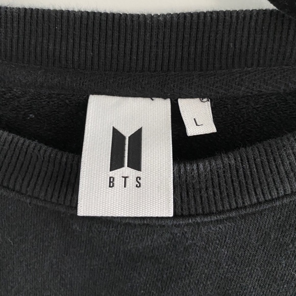 *SOLD* House of BTS Idol Crewneck - Picture 5 of 9